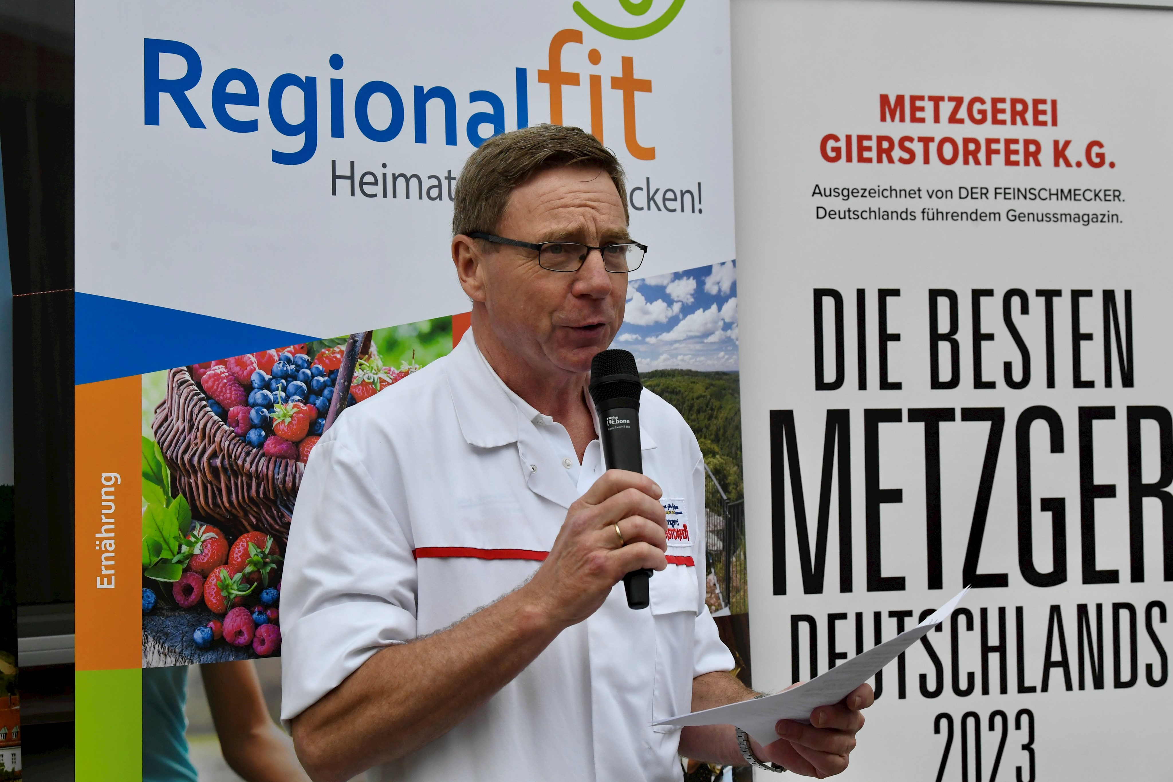 Metzgermeister Artur Gierstorfer aus Pfatter spricht über das Metzgerhandwerk und die Belieferung der Regionaltheke Regensburg. 